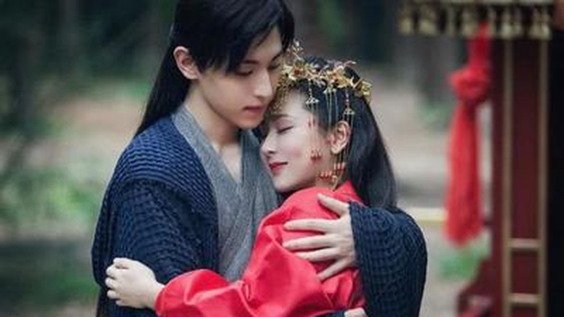 杨紫韩东君片场互挺细节曝光真诚护剧获赞业内清流